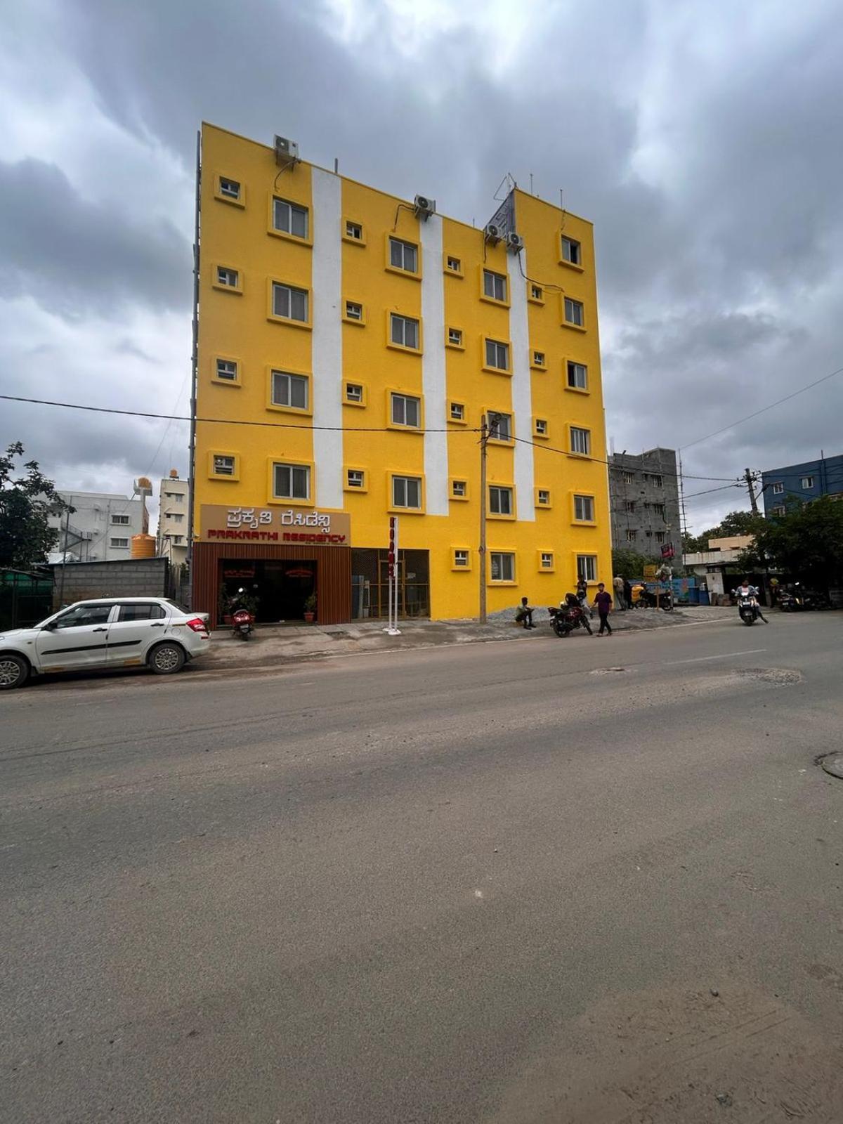 Hotel Prakrathi Residency Bangalore Exterior photo