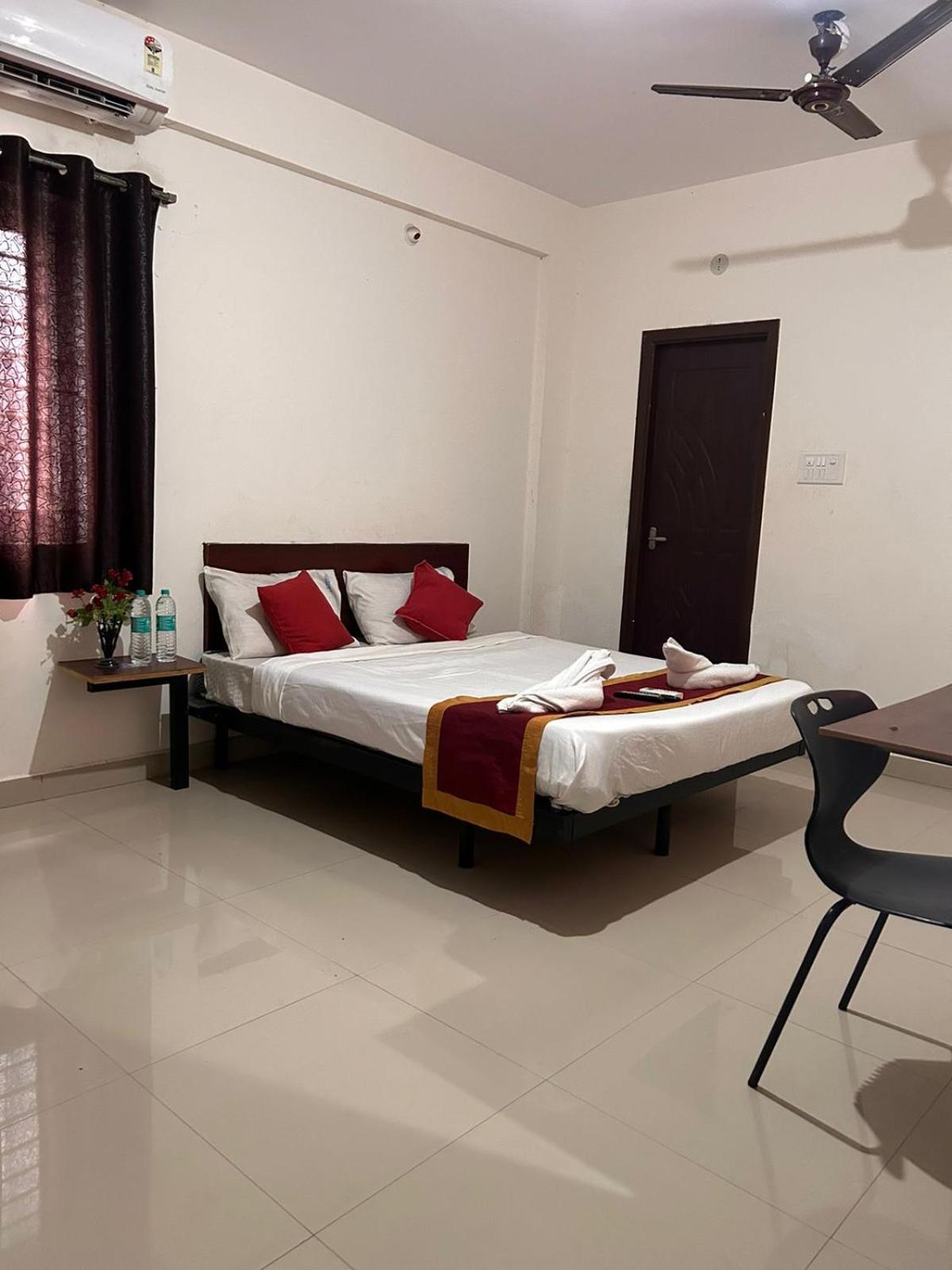 Hotel Prakrathi Residency Bangalore Exterior photo